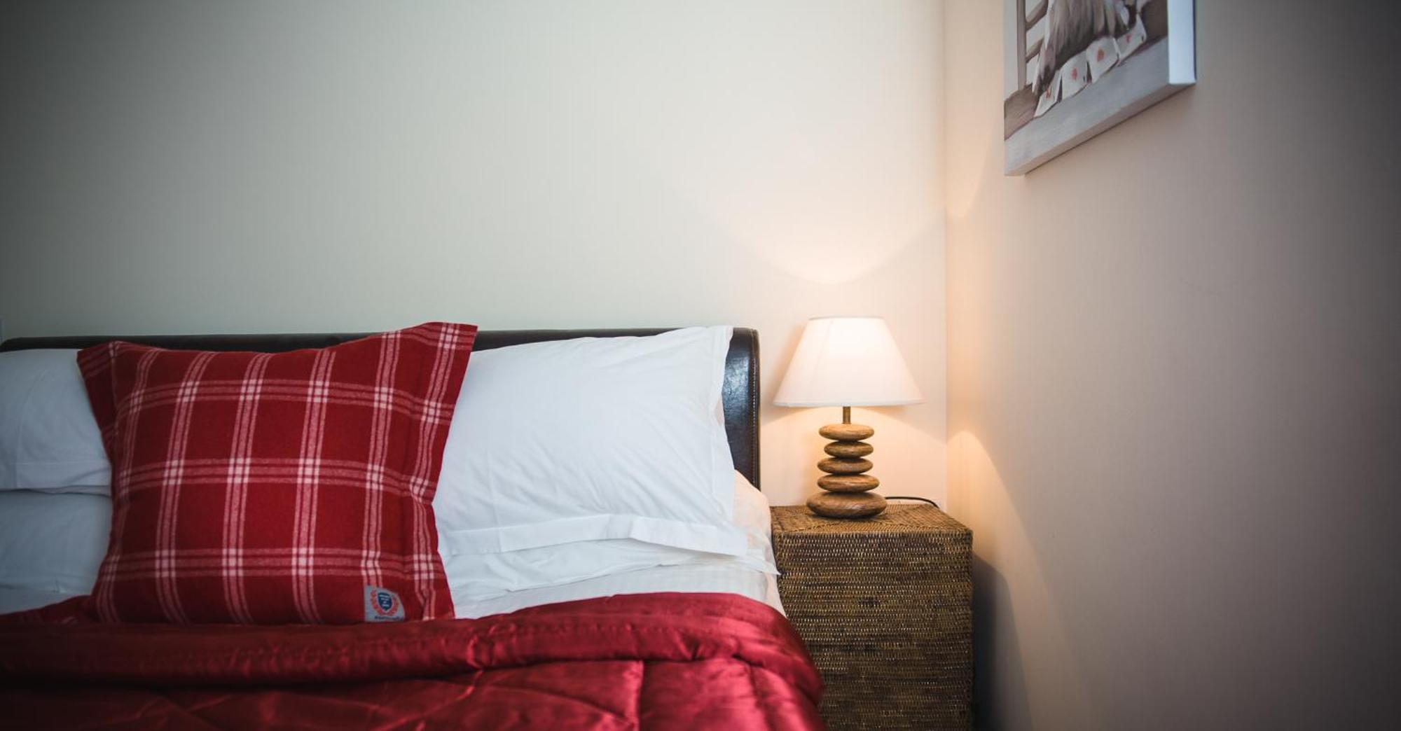 Romneys Apartments & Suites Kendal Cameră foto